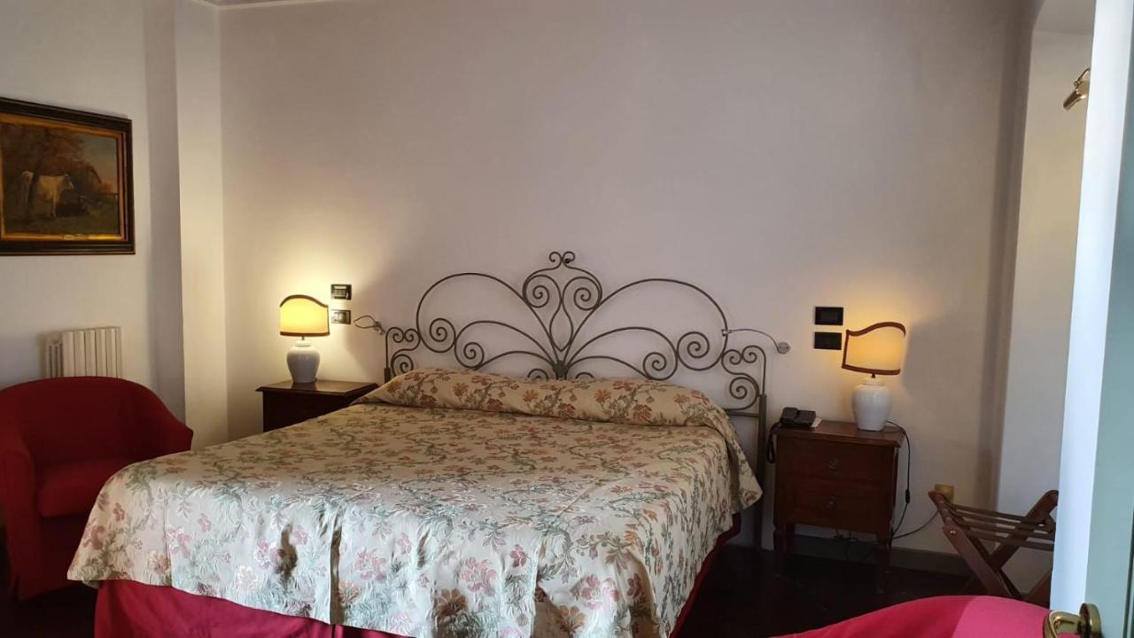 Готель Relais I Due Roccoli Ізео Номер фото